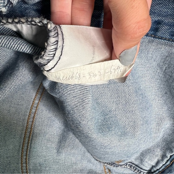 LEVIS X Peanuts Snoopy Light Wash Denim Trucker Jacket SAMPLE PIECE - Picture 6 of 8